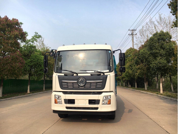 東風(fēng)天錦3950掃路車國VI 東風(fēng)天錦3950掃路車國VI