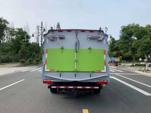 國六東風凱普特7.5方掃路車 國六東風凱普特7.5方掃路車