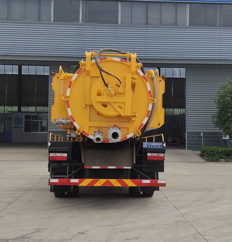 程力牌CL5140GQW6CC型清洗吸污車 程力牌CL5140GQW6CC型清洗吸污車