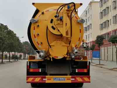 程力威牌CLW5256GQWD6型清洗吸污車 程力威牌CLW5256GQWD6型清洗吸污車