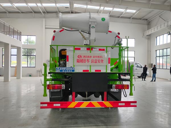 程力威牌CLW5180GPSCDP型綠化噴灑車 程力威牌CLW5180GPSCDP型綠化噴灑車