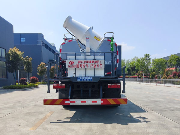 程力威牌CLW5183TDY6型多功能抑塵車 程力威牌CLW5183TDY6型多功能抑塵車