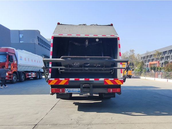 程力威牌CLW5251ZYS6WL型壓縮式垃圾車 程力威牌CLW5251ZYS6WL型壓縮式垃圾車