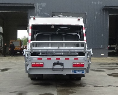 程力威牌CLW5120ZYS6LY型壓縮式垃圾車 程力威牌CLW5120ZYS6LY型壓縮式垃圾車