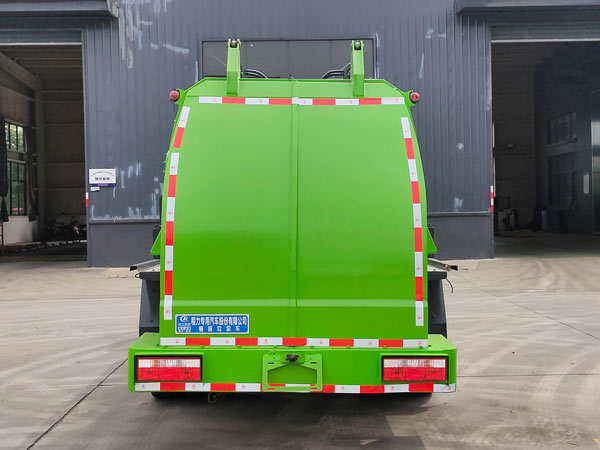 程力威牌CLW5120TCADP型餐廚垃圾車 程力威牌CLW5120TCADP型餐廚垃圾車
