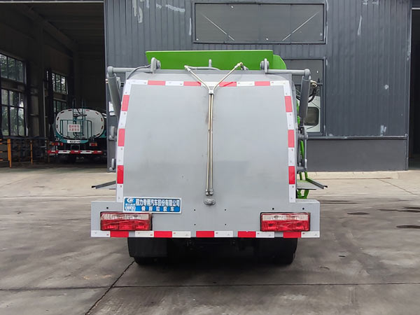 程力威牌CLW5040TCAH6型餐廚垃圾車 程力威牌CLW5040TCAH6型餐廚垃圾車