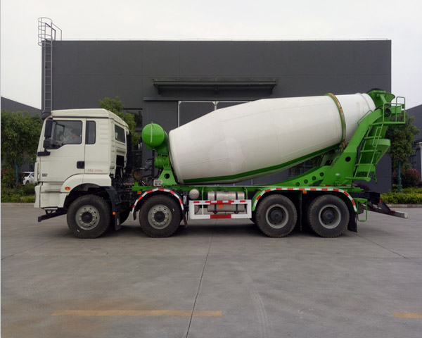 程力牌CL5312GJB6ST型混凝土攪拌運(yùn)輸車 程力牌CL5312GJB6ST型混凝土攪拌運(yùn)輸車