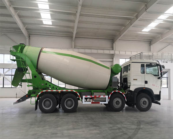 程力牌CL5310GJB6ST型混凝土攪拌運輸車 程力牌CL5310GJB6ST型混凝土攪拌運輸車