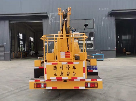 程力威牌CLW5041JGK6XL型高空作業(yè)車(chē) 程力威牌CLW5041JGK6XL型高空作業(yè)車(chē)