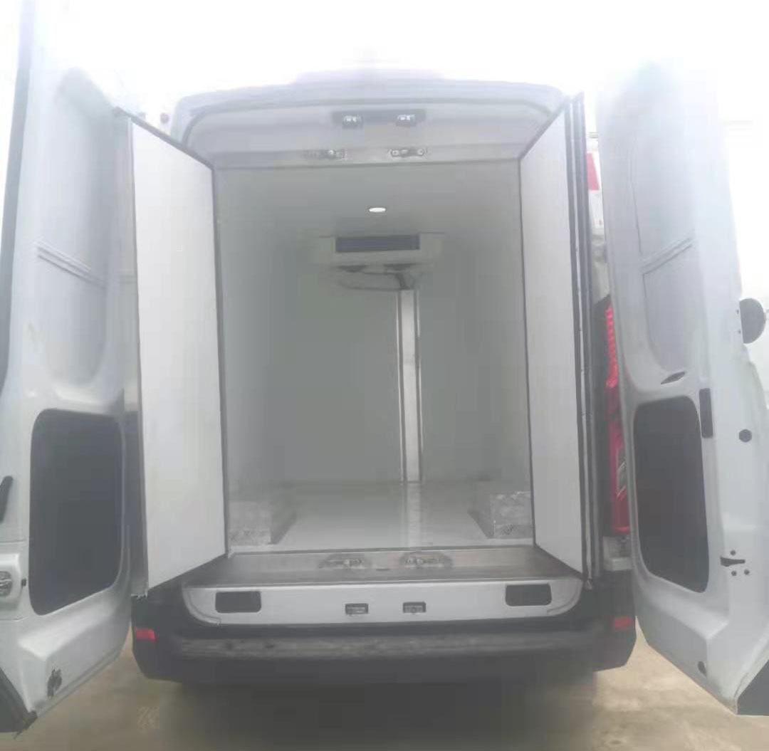 程力威牌CLW5030XLCHDP型冷藏車 程力威牌CLW5030XLCHDP型冷藏車