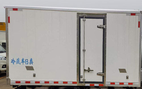 程力威牌CLW5020XLCRL6型冷藏車 程力威牌CLW5020XLCRL6型冷藏車