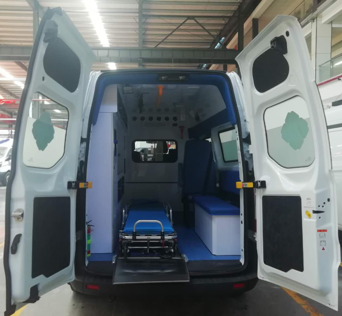 程力牌CL5033XJH6YS型救護(hù)車 程力牌CL5033XJH6YS型救護(hù)車